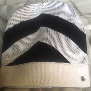 Lulu lemon beanie new without tags.